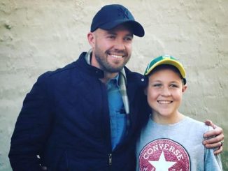 AB De Villiers surprises 14 year old fan, plays cricket with him #ABDeVilliers #SouthAfrica #Cricket #Sports