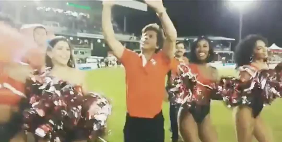 Shah Rukh Khan dances with cheerleaders in Caribbean Premier League #Cricket #India #ShahRukhKhan #CPL #CPL2018 #WestIndies
