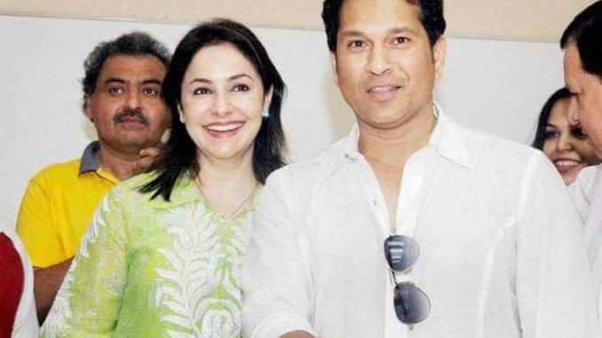 Sachin Tendulkar+Anjali Tendulkar+Stadium+Cricket+Batting+Bowling+Fielding+Wickets+Century+Wife+Girlfriend+Lifestyle