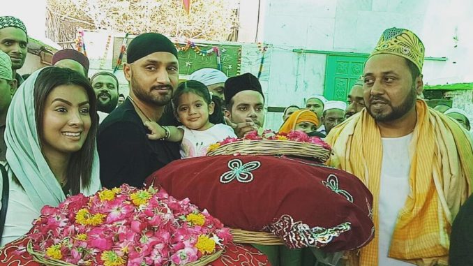 Harbhajan Singh+Geeta Basra+Ajmer Sharif Dargah+Cricket+Batting+Bowling+Fielding+Wickets+Century+Wife+Girlfriend+IPL 2018+CSK