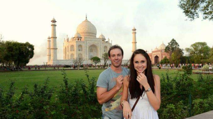 AB de Villiers Taj Mahal Wife Girlfriend Royal Challengers Bangalore RCB IPL 2018 Indian Premier League Batting Cricket Catch