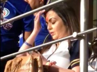 Video+Nita Ambani+chanting mantras+Mumbai Indian+MI+Cricket+Batting+Bowling+Fielding+Wickets+Century+Husband+LifeStyle