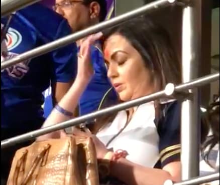 Video+Nita Ambani+chanting mantras+Mumbai Indian+MI+Cricket+Batting+Bowling+Fielding+Wickets+Century+Husband+LifeStyle