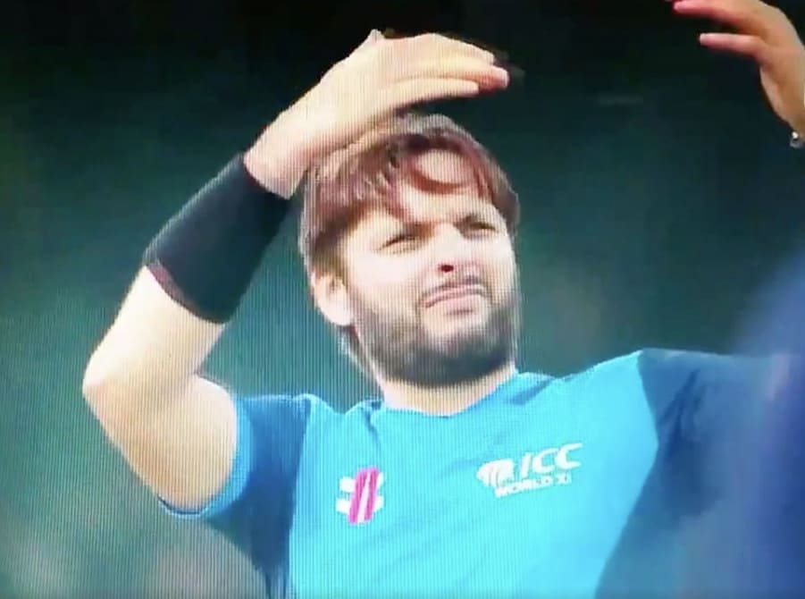 Shahid Afridi mocks Rashid Khan for catch drop in his final international game